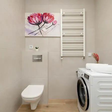 Przytulne Z Balkonem W Gliwicach By Renters Апартаменты Гливице