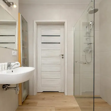 Апартаменты Przytulne Z Balkonem W Gliwicach By Renters *